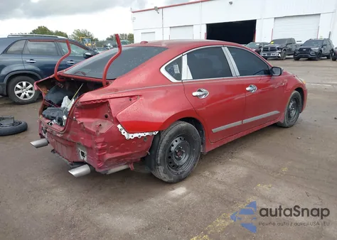 2015 Nissan Altima 2.5 S z USA, uszkodzony, nr VIN 1N4AL3AP8FC103446